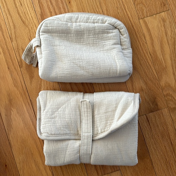 Used like new zara diaper bag w accessories from - Picture 5 of 5